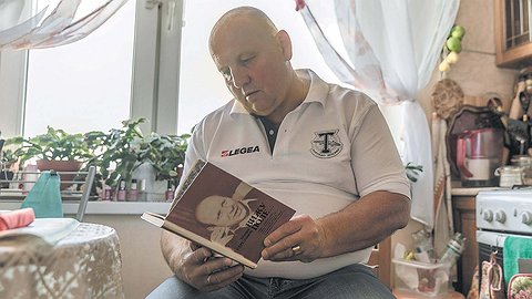 «Что случилось с отцом на той даче – знает только Шустиков»